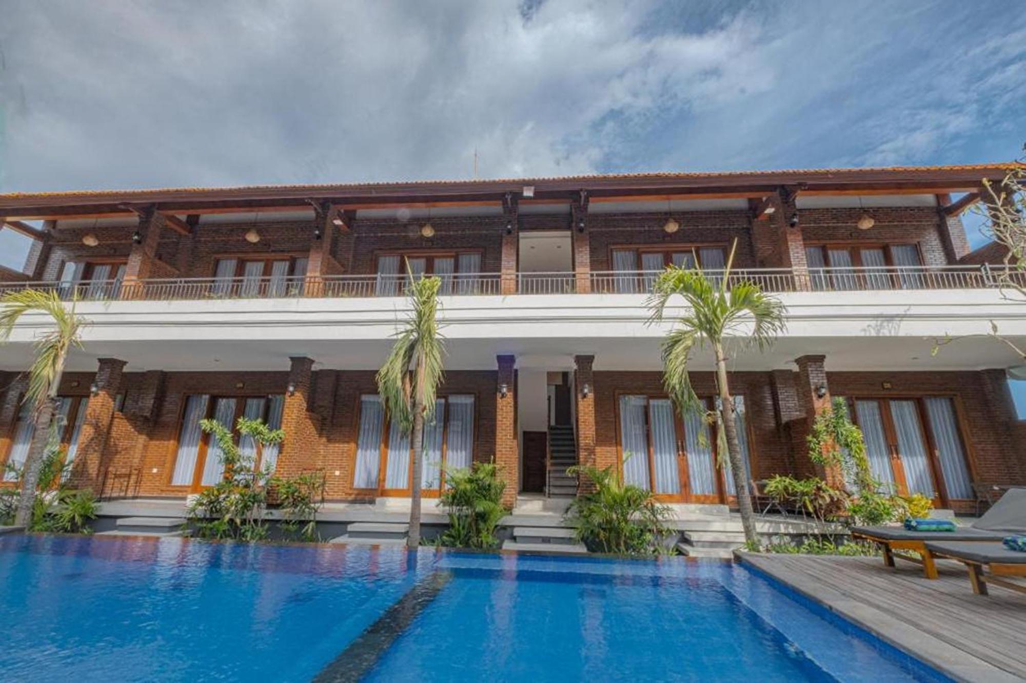 Bali Bata Canggu Guesthouse Exterior photo